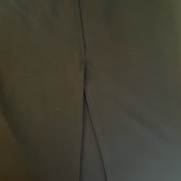 WORTHINGTON A LINE BLACK SKIRT WITH FRONT SIDE SLIT. SIZE XL - Picture 7 of 10